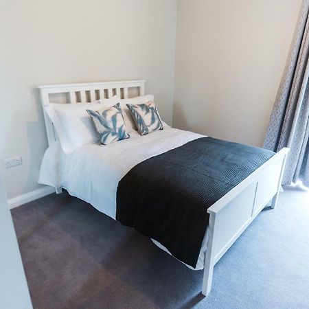 5 Star Brand New City Centre Apartment Белфаст Экстерьер фото