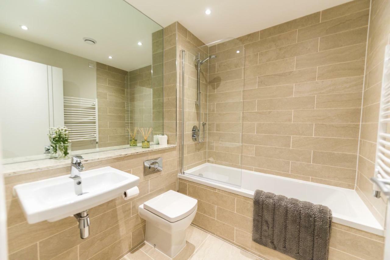 5 Star Brand New City Centre Apartment Белфаст Экстерьер фото