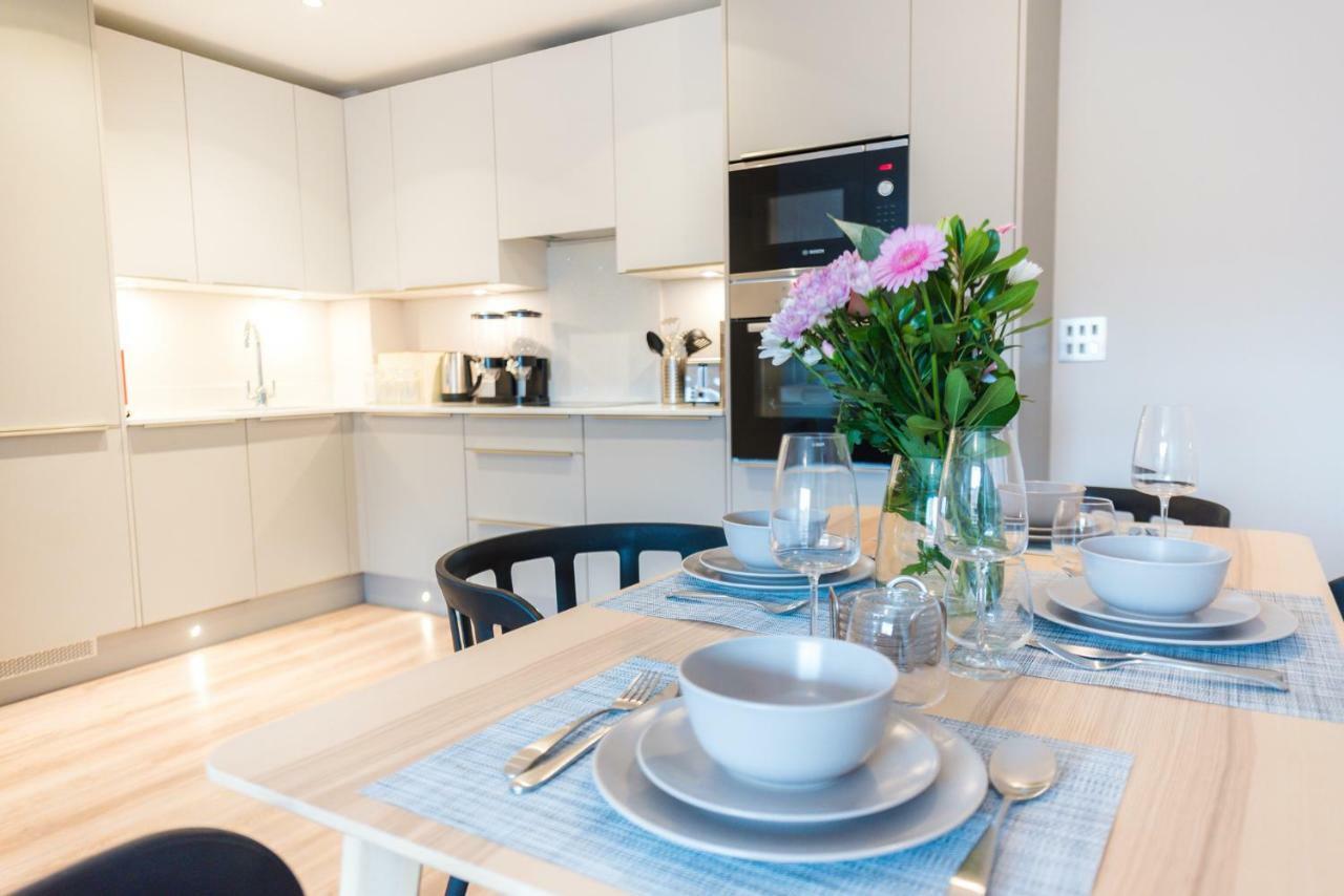 5 Star Brand New City Centre Apartment Белфаст Экстерьер фото