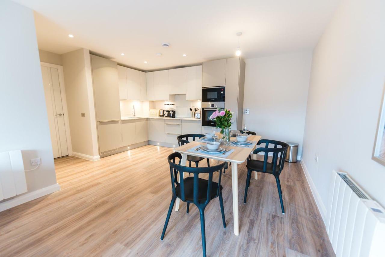 5 Star Brand New City Centre Apartment Белфаст Экстерьер фото